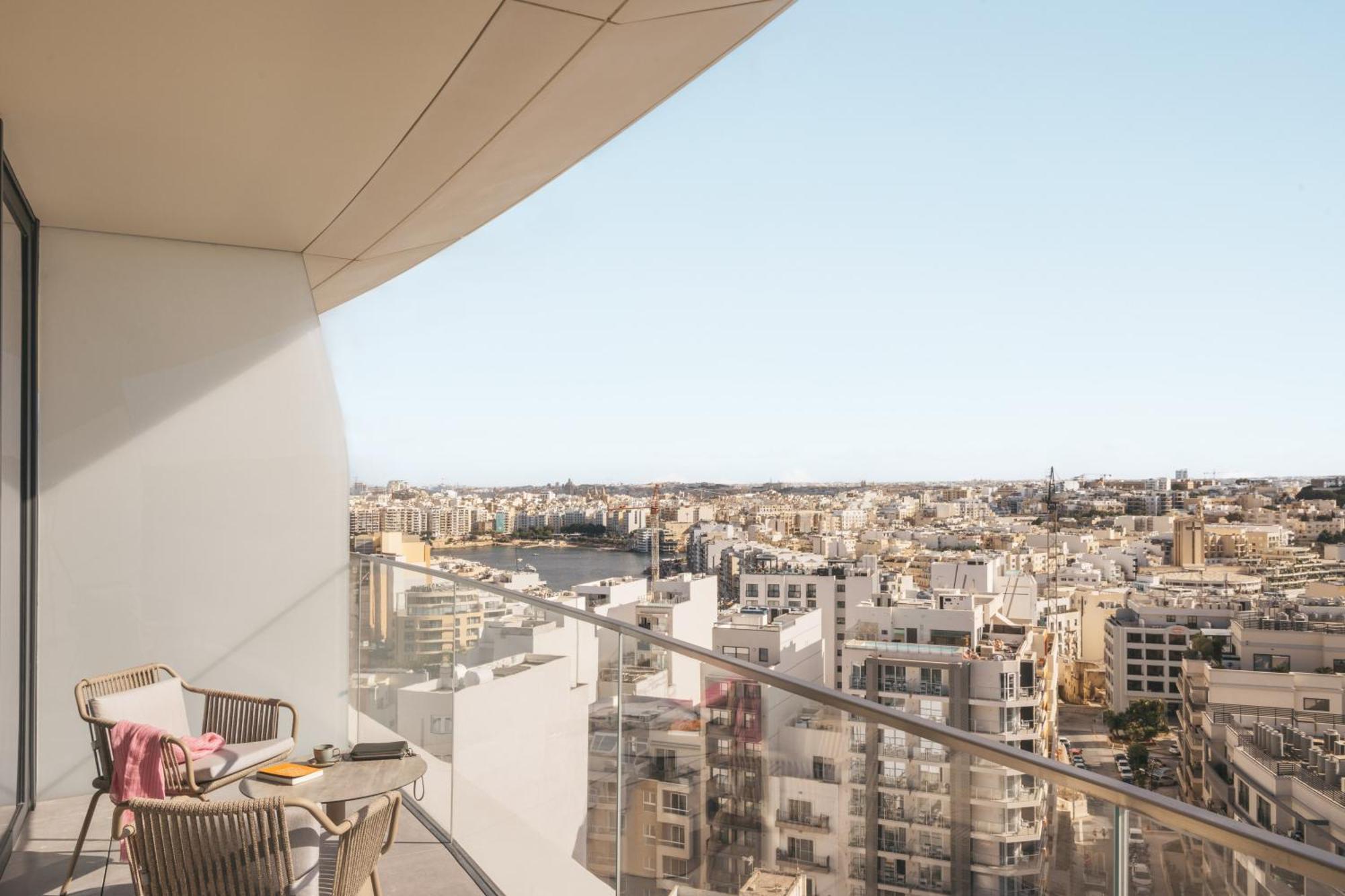 Me Malta By Melia Hotel San Ġiljan Kültér fotó