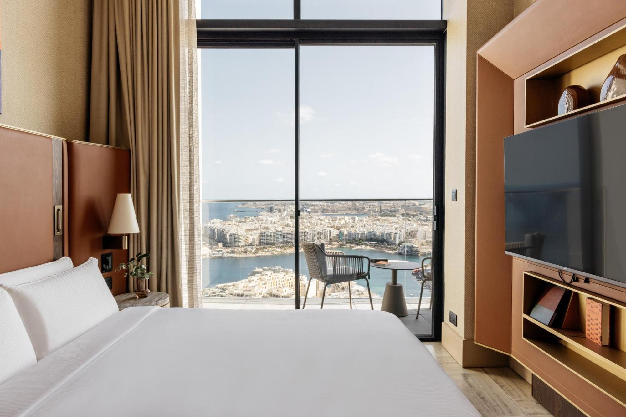 Me Malta By Melia Hotel San Ġiljan Kültér fotó