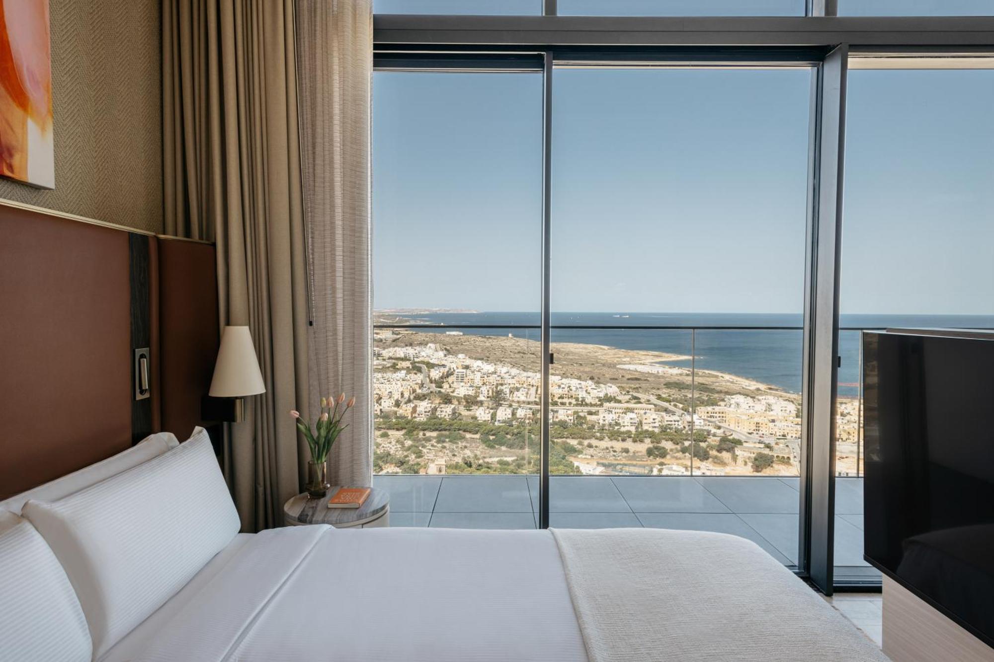 Me Malta By Melia Hotel San Ġiljan Kültér fotó